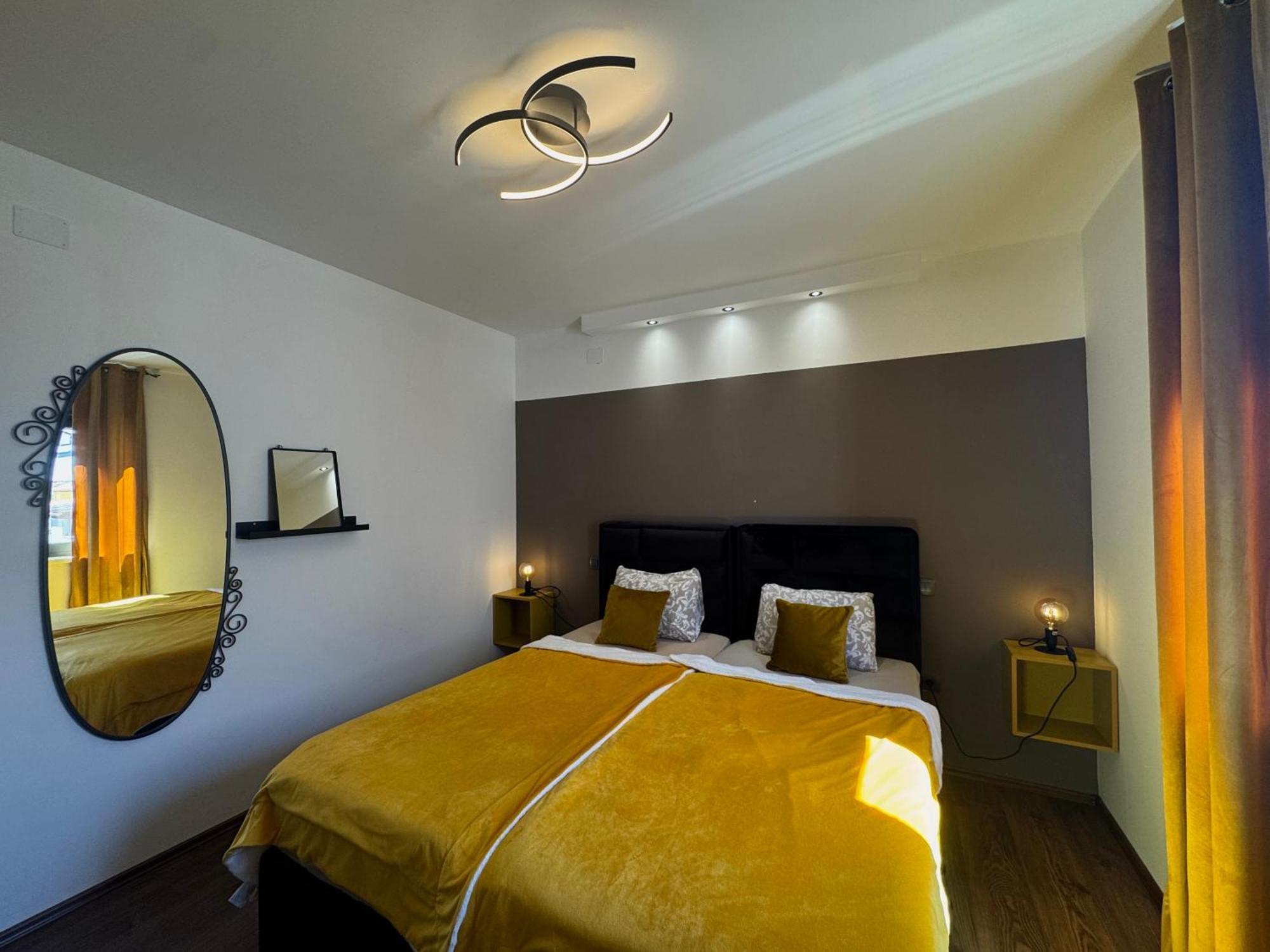 Golden Sunset 3 Apartment Njivice Luaran gambar